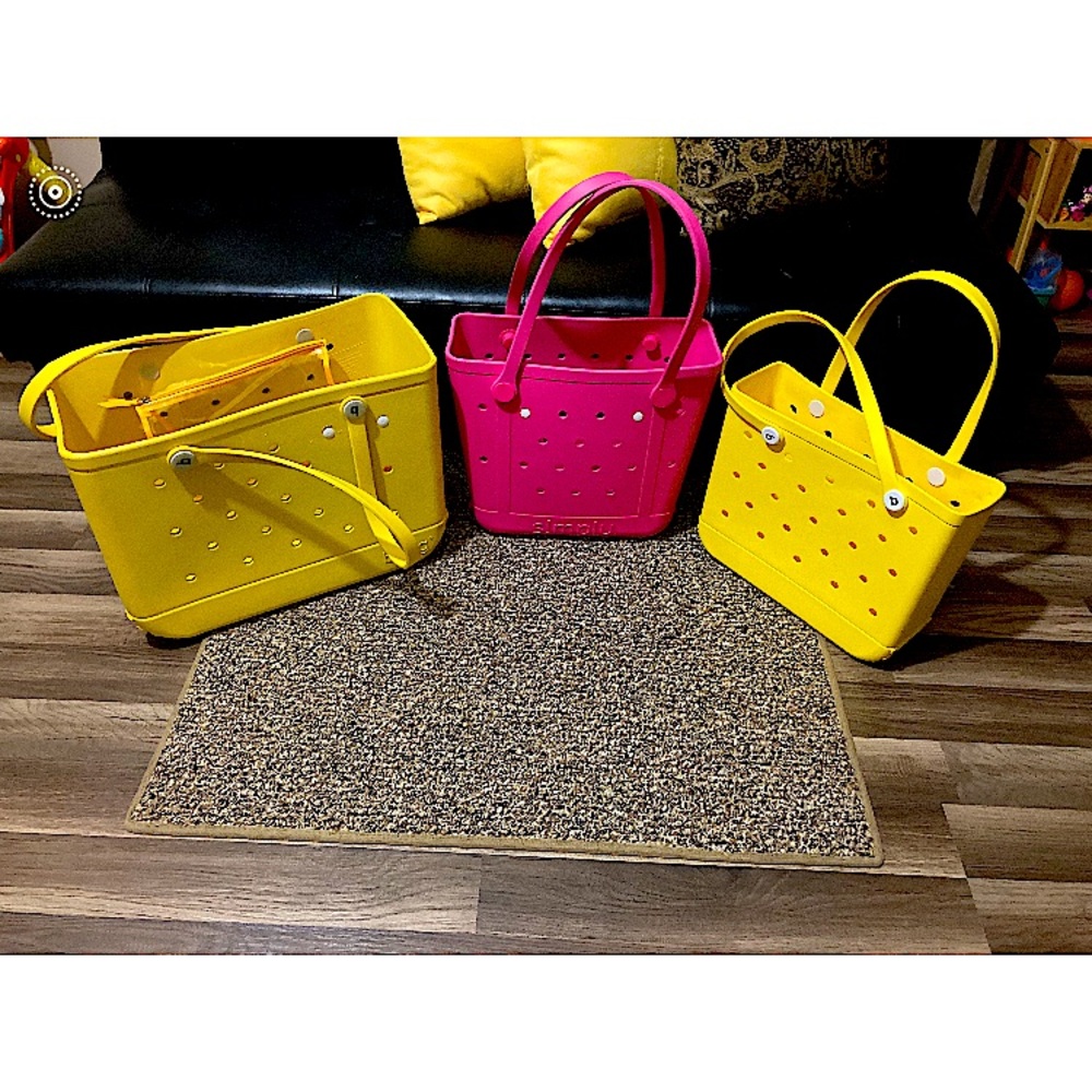 Simply southern large tote; yellow medium tote (not Bogg)
